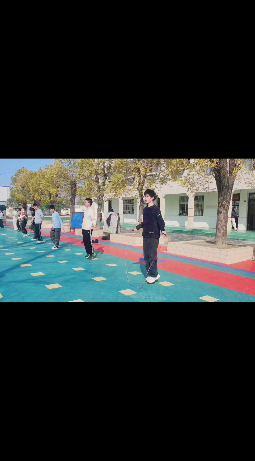 【图】新济公活佛杜鹃扮演者是谁?揭秘两人的戏外关系(图1)